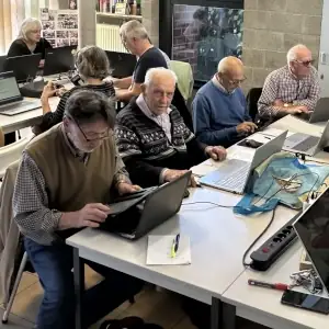 Inclusion Numérique des Seniors – Initiation à l'Informatique