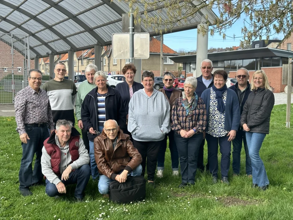Photo de groupe de la formation Inclusion Numérique des Seniors - Groupe AI2024 à l’EPN de Seilles