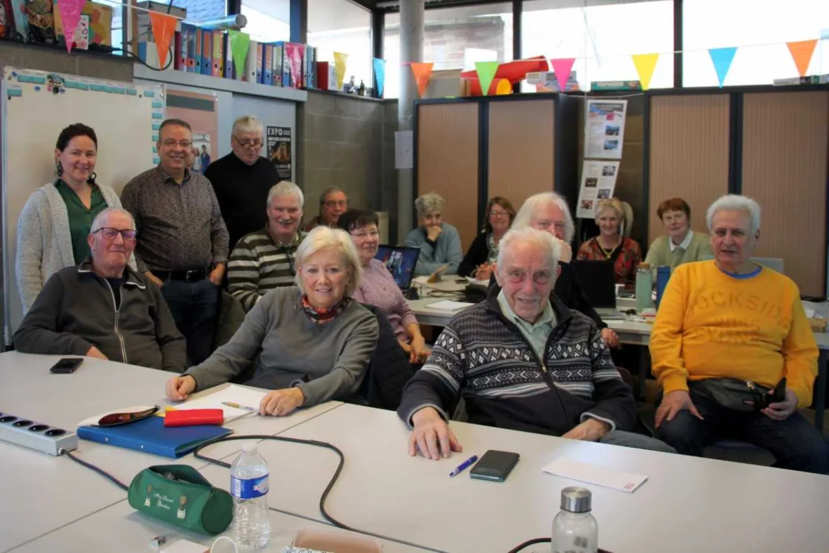 Photo de groupe de la 5e session (E24) – Atelier itsme® l'identité numérique à l'EPN de Seilles, 2024